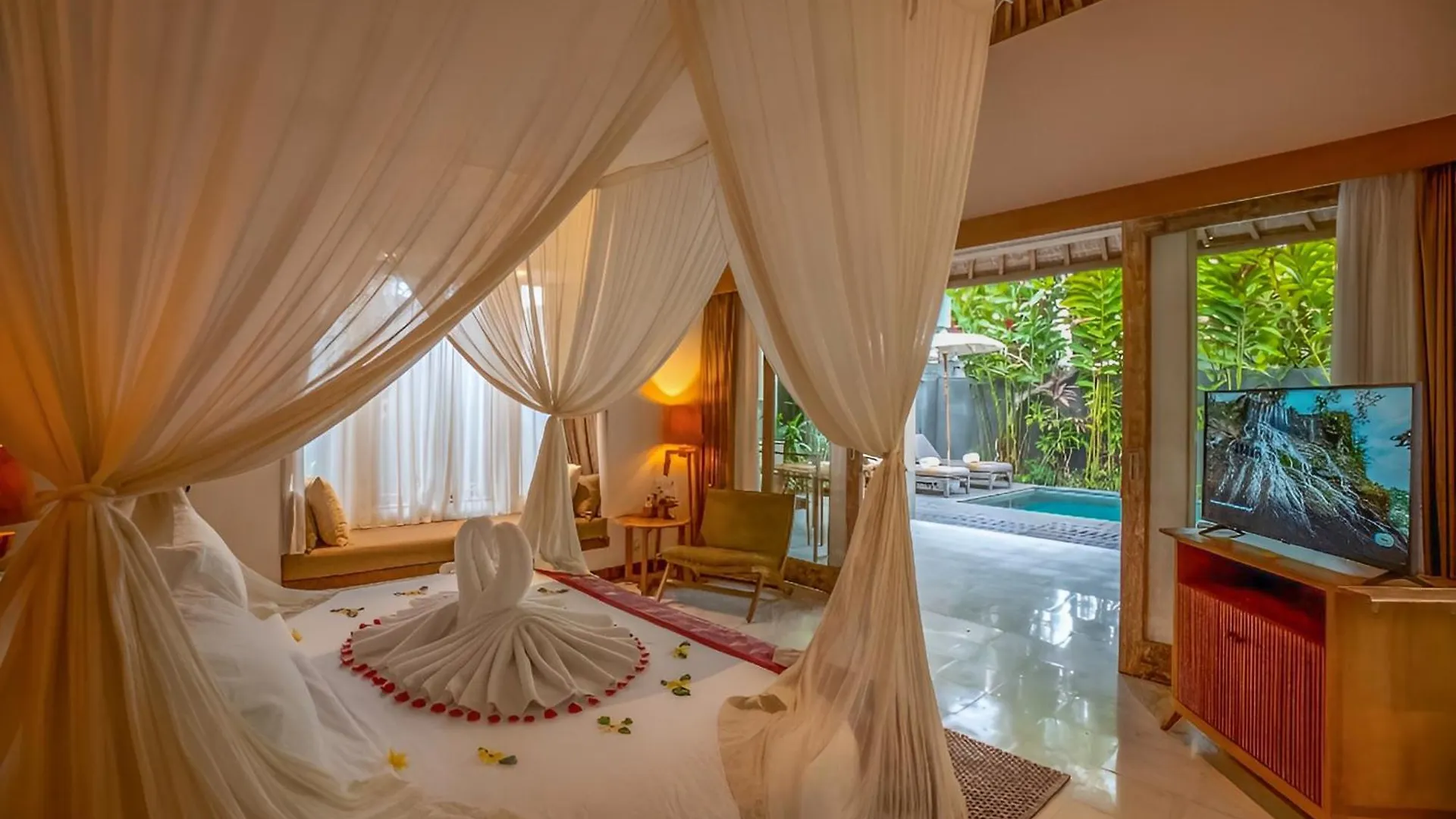 אובוד Purana Boutique Resort 5*,  אינדונזיה